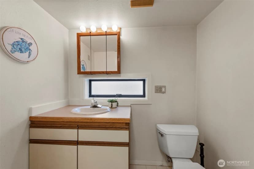 Property photo for 510 N 138th Street, Seattle photo 14