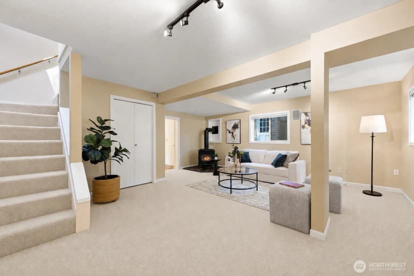 Property photo for 510 N 138th Street, Seattle photo 3