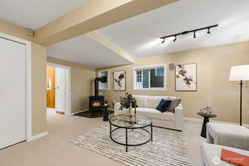 Property photo for 510 N 138th Street, Seattle photo 4