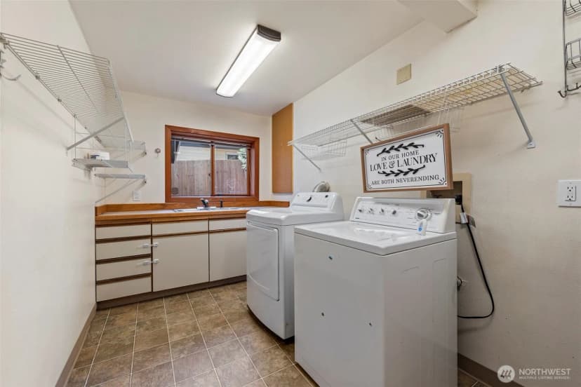 Property photo for 510 N 138th Street, Seattle photo 15