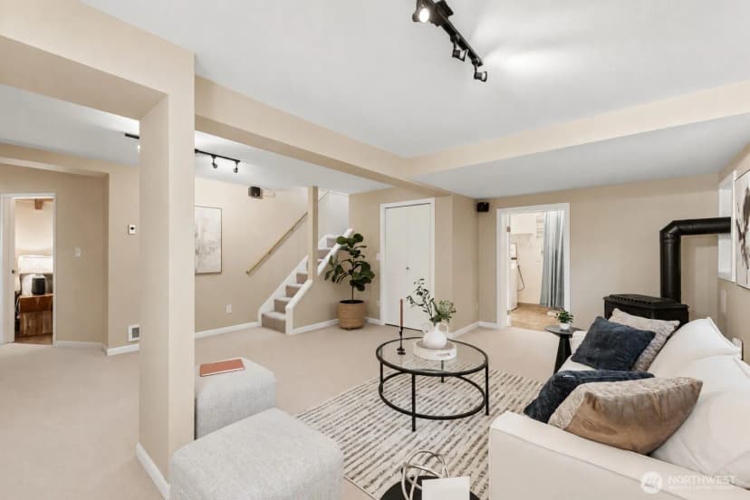 Property photo for 510 N 138th Street, Seattle photo 6