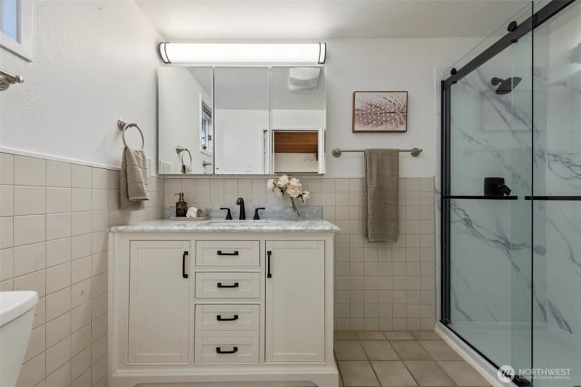 Property photo for 510 N 138th Street, Seattle photo 9