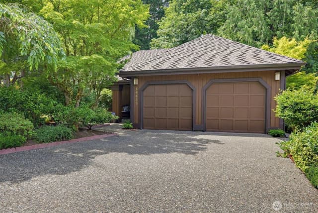 Property photo for 16653 157th Avenue Se, Renton photo 2