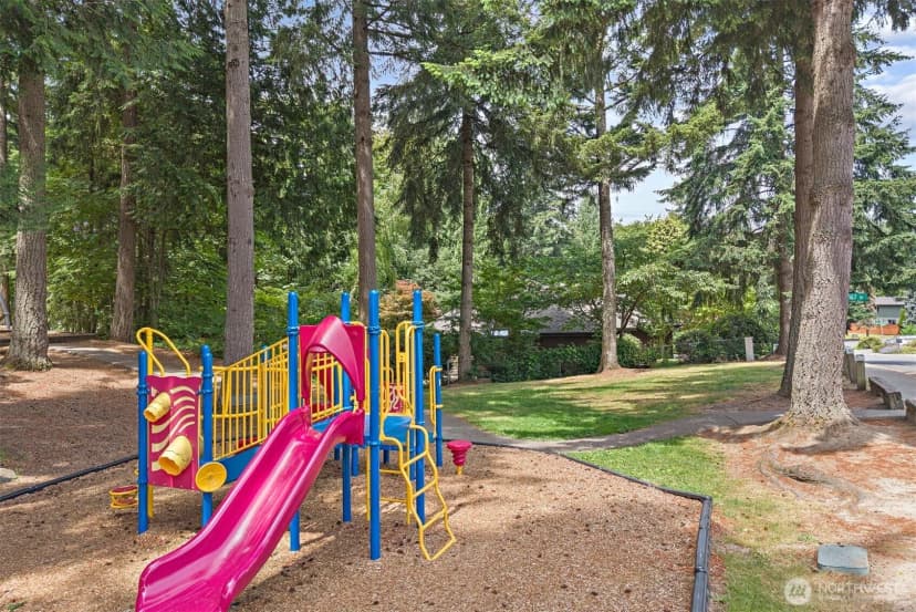 Property photo for 16653 157th Avenue Se, Renton photo 34