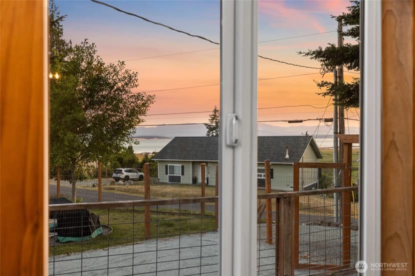 Property photo for 1117 Halsey Drive, Coupeville photo 13