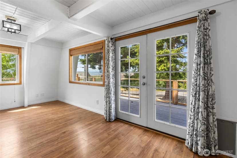 Property photo for 1117 Halsey Drive, Coupeville photo 7