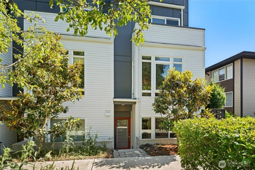 Property photo for 3007 Nw 56th Street, Seattle photo 2