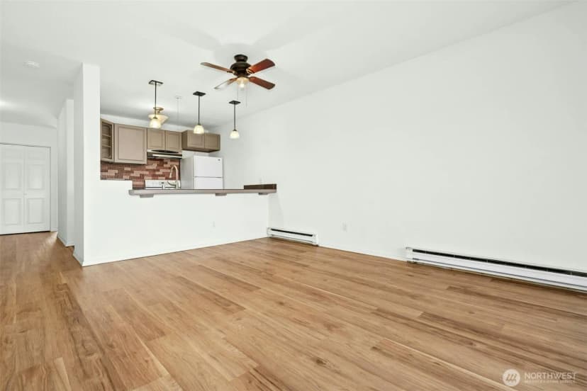Property photo for 5844 Ne 75th Street #a302, Seattle photo 9