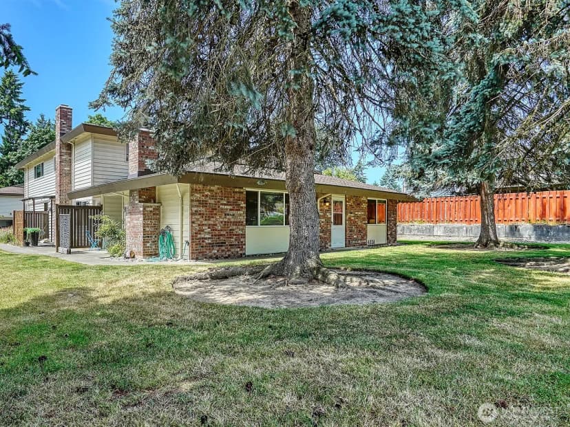 Property photo for 411 213th Place Sw #12a, Bothell photo 17