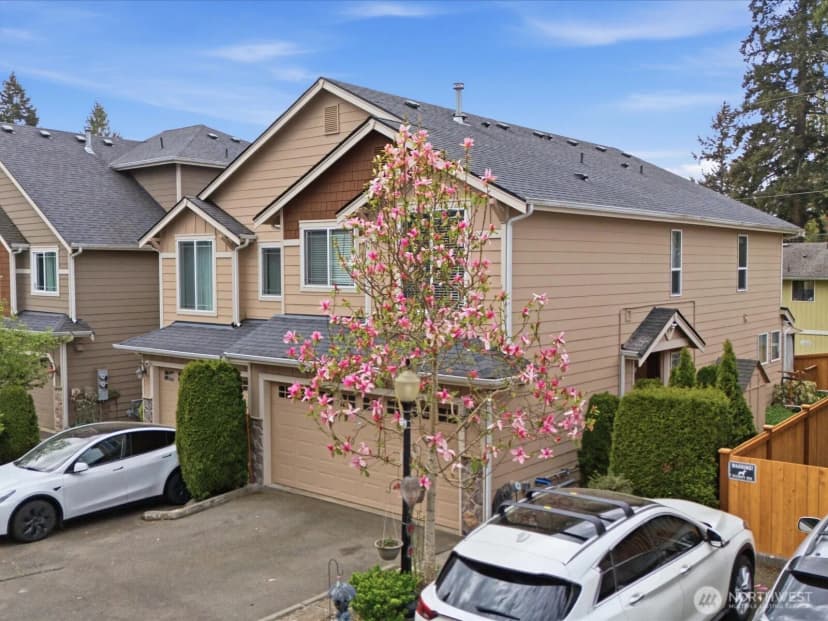 Property photo for 20414 26th Avenue W #l2, Lynnwood