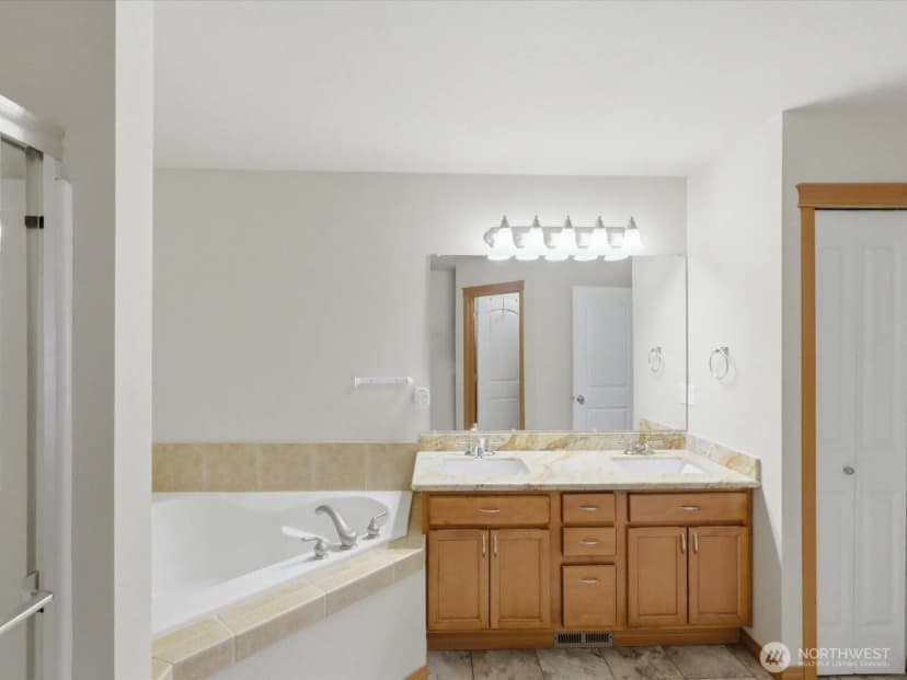 Property photo for 20414 26th Avenue W #l2, Lynnwood photo 28