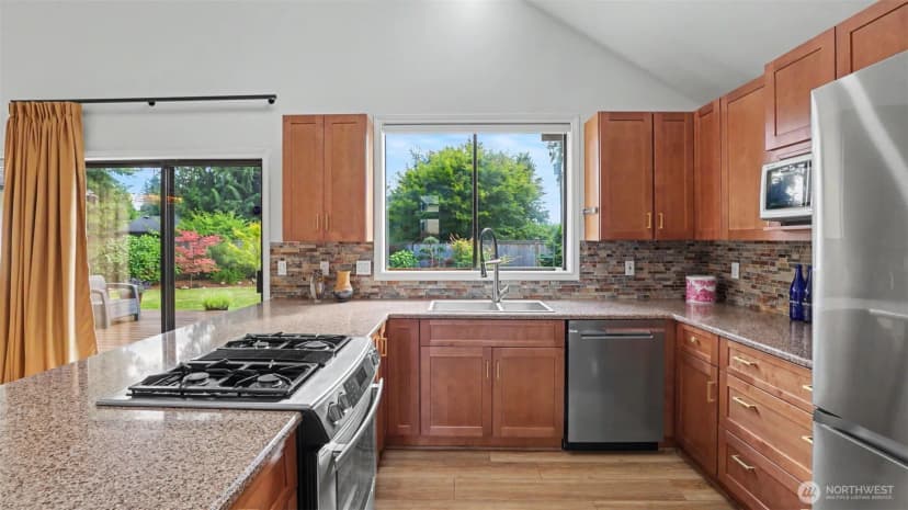 Property photo for 11533 Se 85th Lane, Newcastle photo 18