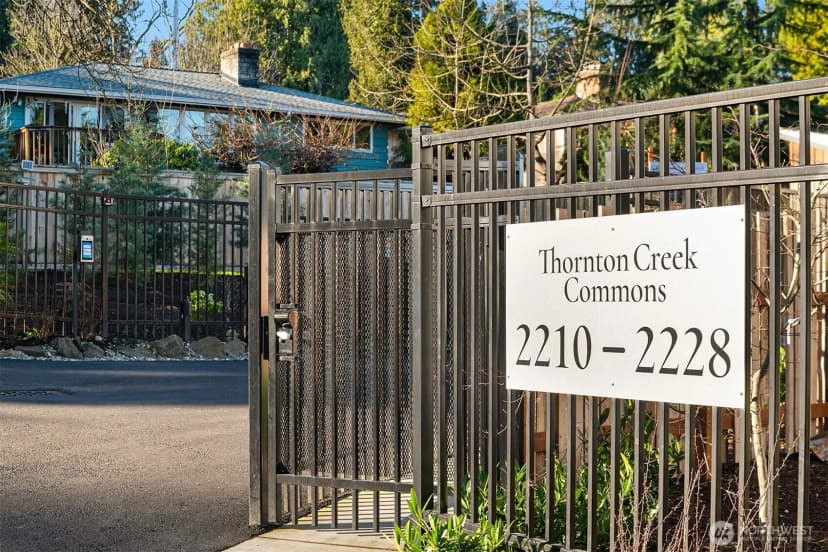 Property photo for 2218 Ne 125th Street, Seattle photo 34