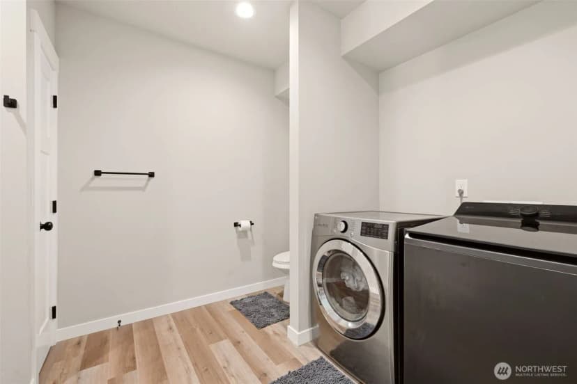 Property photo for 254 Skyler Way, Eatonville photo 23