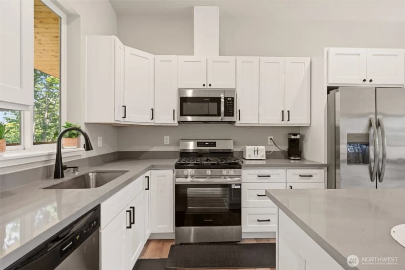 Property photo for 254 Skyler Way, Eatonville photo 12