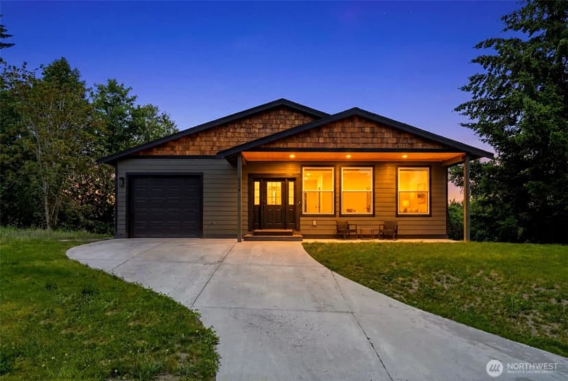 Property photo for 254 Skyler Way, Eatonville photo 2