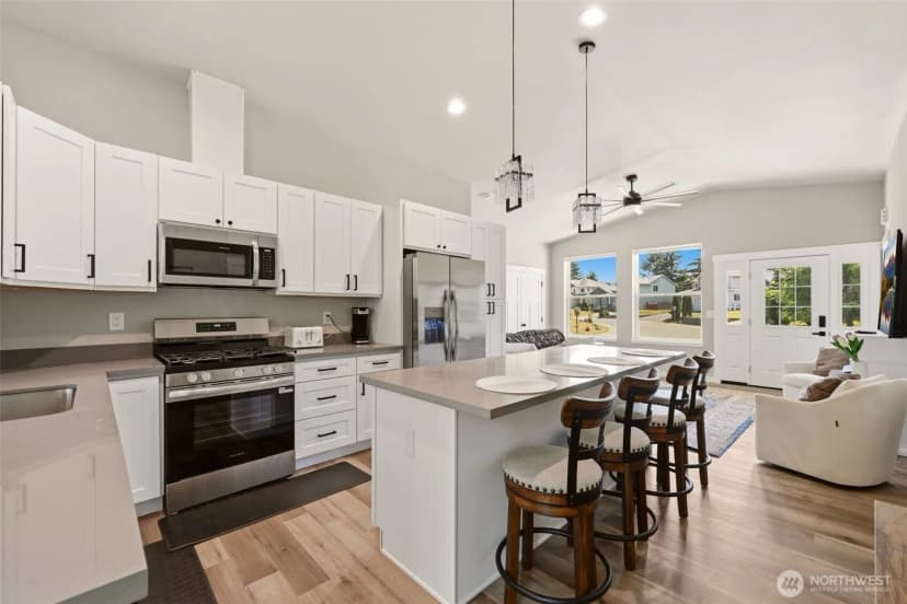 Property photo for 254 Skyler Way, Eatonville photo 10