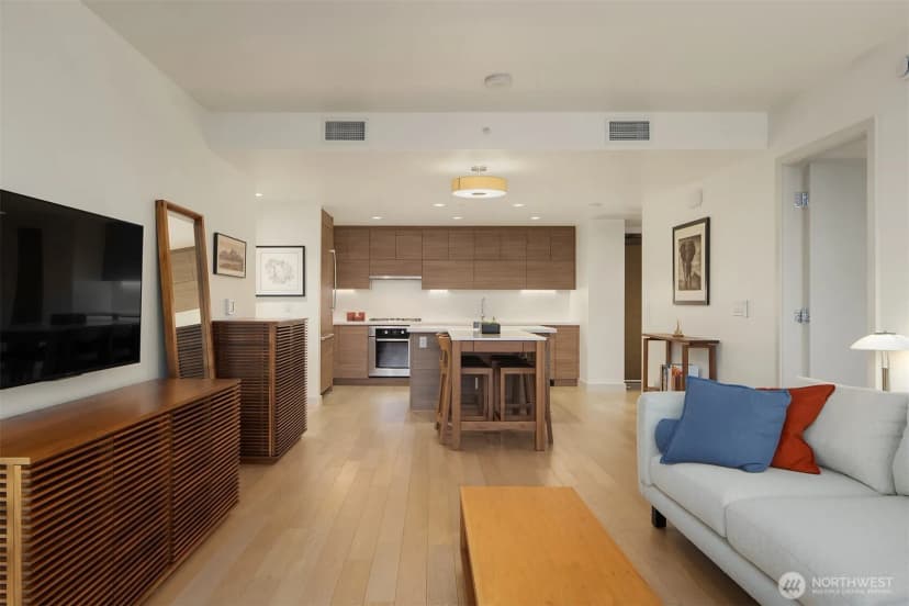 Property photo for 588 Bell Street #3704s, Seattle photo 10