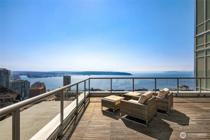 Property photo for 588 Bell Street #3704s, Seattle photo 33