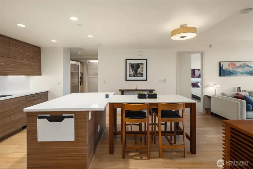 Property photo for 588 Bell Street #3704s, Seattle photo 9