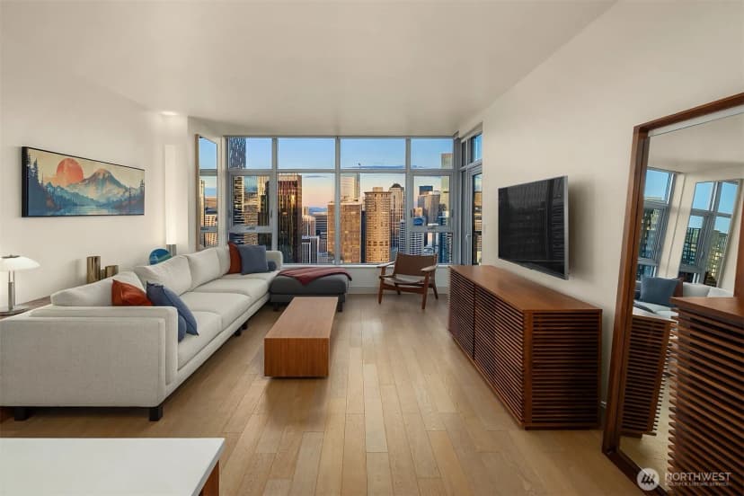 Property photo for 588 Bell Street #3704s, Seattle photo 5