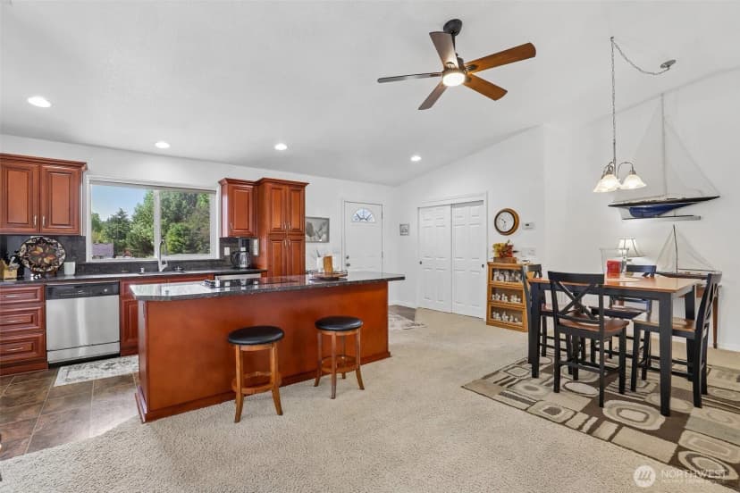 Property photo for 11425 Ne 189th Street, Battle Ground photo 28