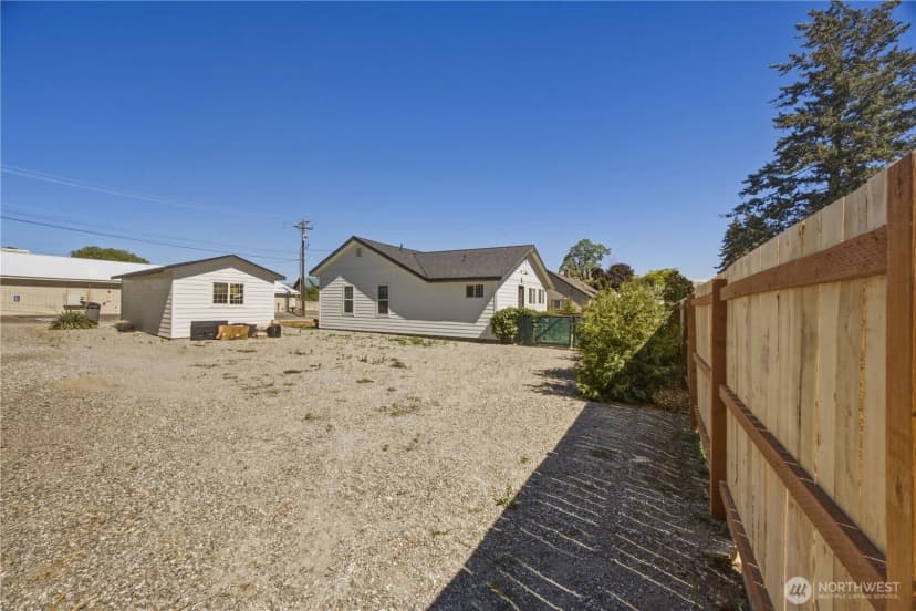 Property photo for 123 Chris Street, Pateros photo 19