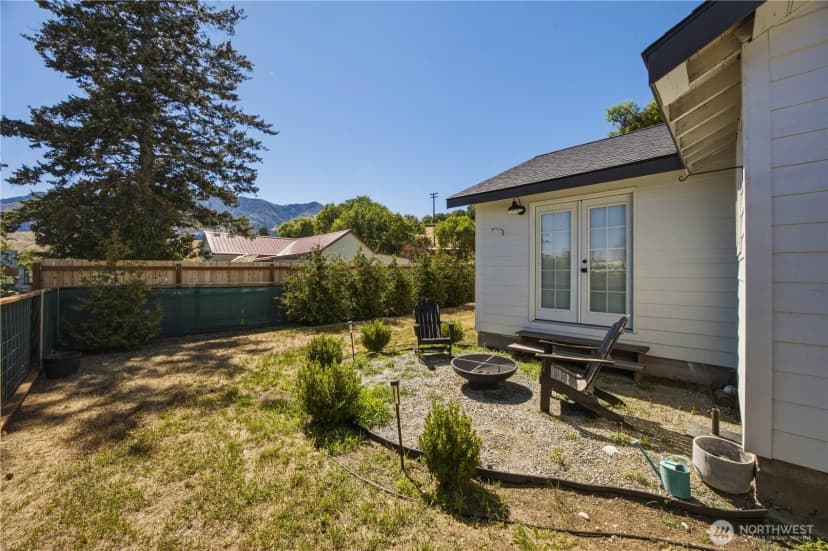 Property photo for 123 Chris Street, Pateros photo 21