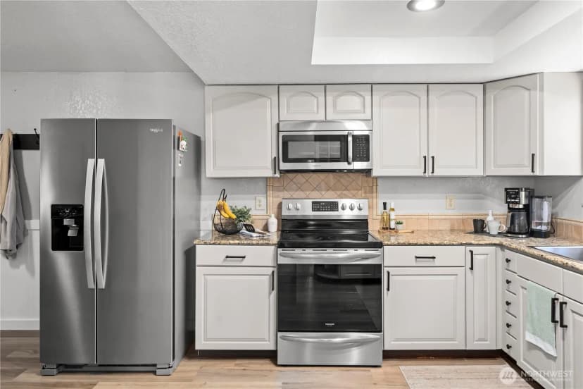 Property photo for 2505 211th Avenue E, Lake Tapps photo 17