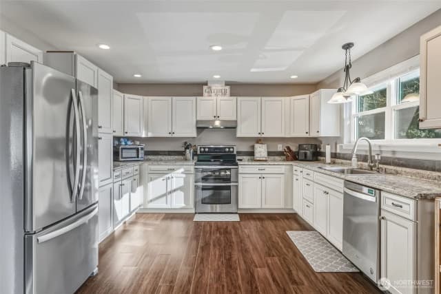Property photo for 800 N 23rd, Kelso photo 3
