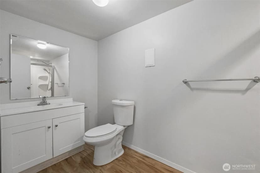 Property photo for 816 4th Street Se, Auburn photo 11