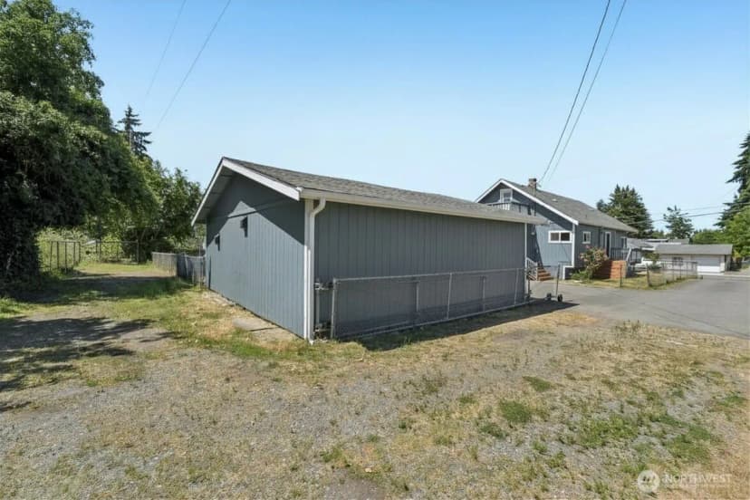 Property photo for 816 4th Street Se, Auburn photo 19