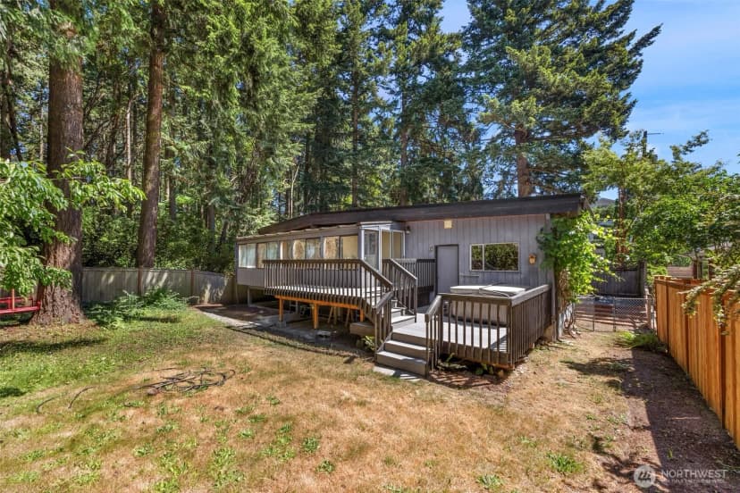 Property photo for 12521 2nd Avenue Ne, Seattle photo 35
