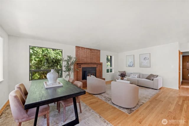 Property photo for 12521 2nd Avenue Ne, Seattle photo 5