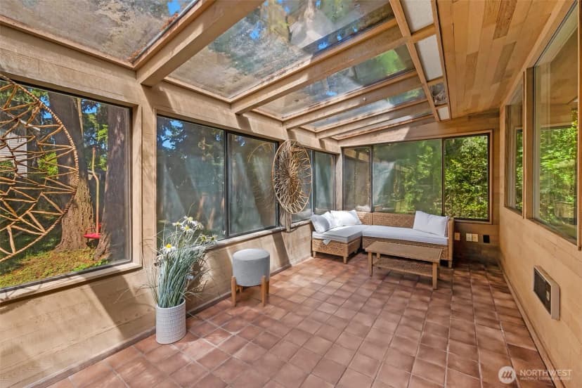Property photo for 12521 2nd Avenue Ne, Seattle photo 13