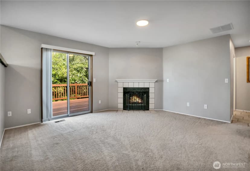 Property photo for 21211 95th S, Kent photo 12