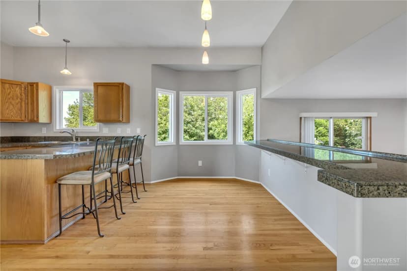 Property photo for 21211 95th S, Kent photo 10