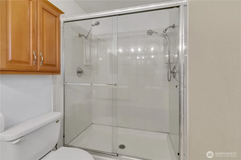 Property photo for 21211 95th S, Kent photo 22