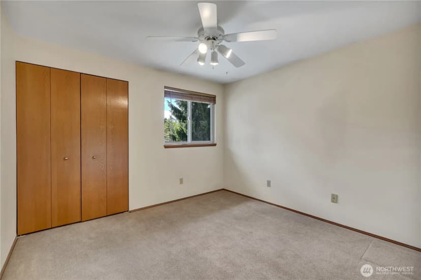 Property photo for 21211 95th S, Kent photo 23
