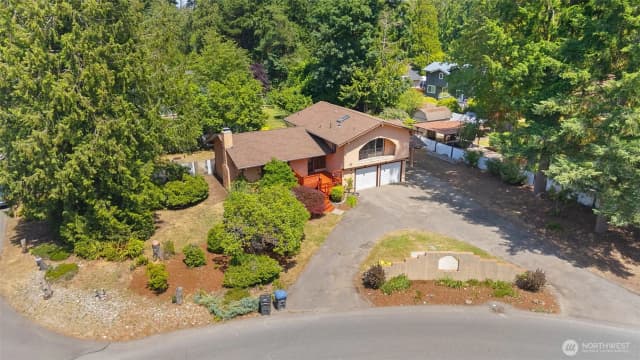 Property photo for 3560 Ne Arrowhead Drive, Bremerton photo 3