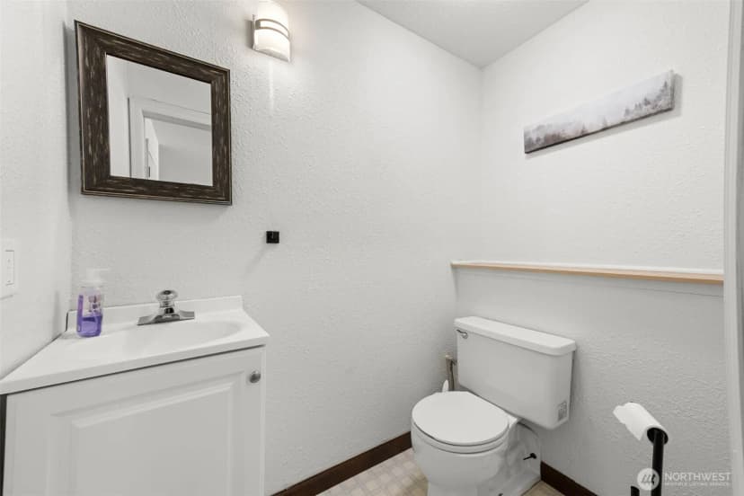 Property photo for 3560 Ne Arrowhead Drive, Bremerton photo 32