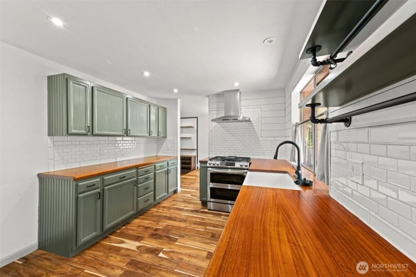 Property photo for 3560 Ne Arrowhead Drive, Bremerton photo 15