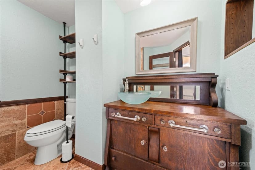 Property photo for 3560 Ne Arrowhead Drive, Bremerton photo 28