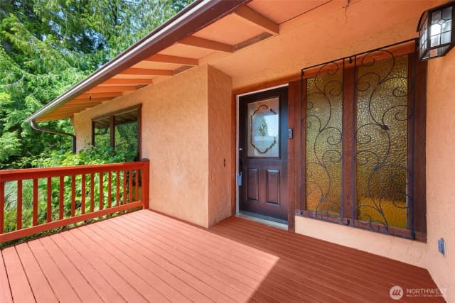 Property photo for 3560 Ne Arrowhead Drive, Bremerton photo 4
