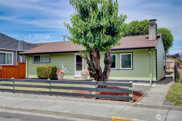 Property photo for 1709 2nd St, Marysville