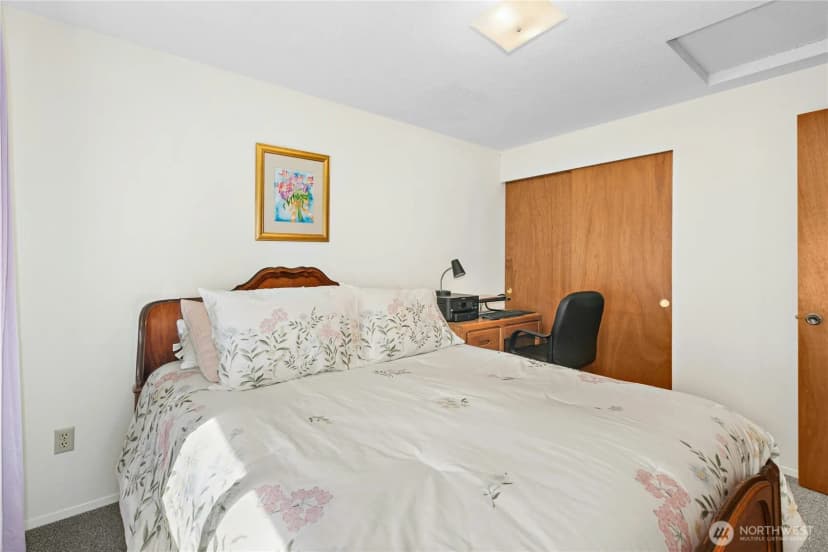 Property photo for 3128 Summit Boulevard, Oak Harbor photo 17