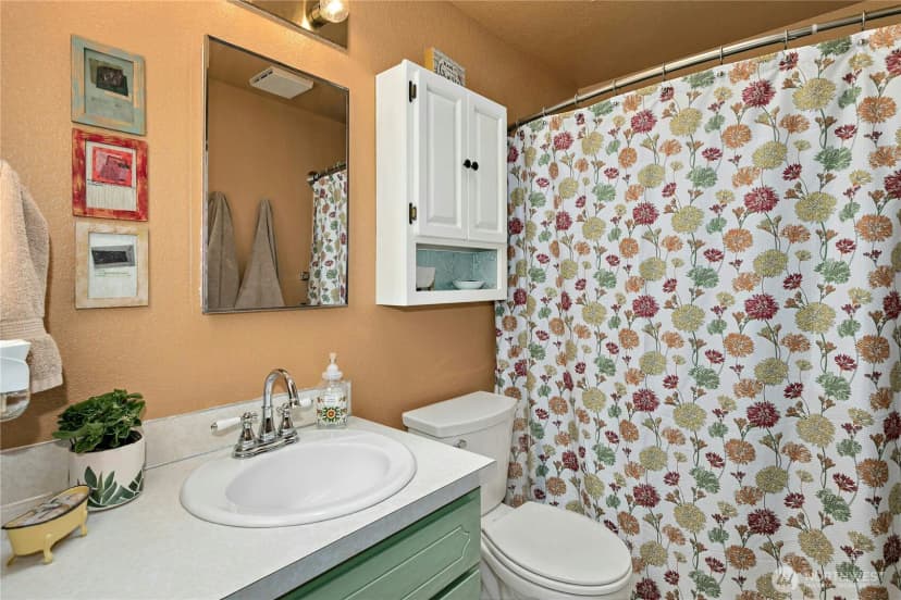 Property photo for 3128 Summit Boulevard, Oak Harbor photo 22