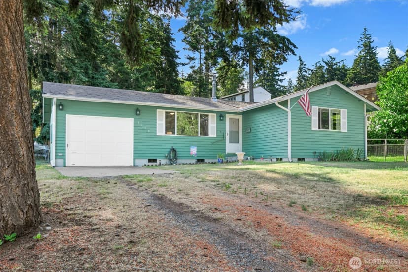 Property photo for 3128 Summit Boulevard, Oak Harbor photo 3