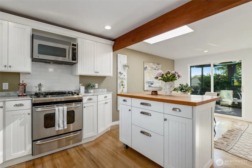 Property photo for 11410 Se 79th Street, Newcastle photo 22