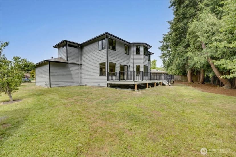Property photo for 2700 234th Street Sw, Brier photo 39